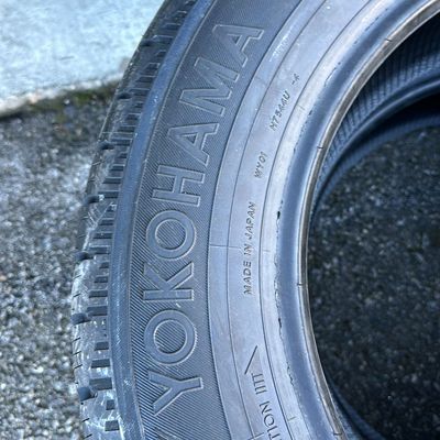 225/65R16C YOKOHAMA HIVER