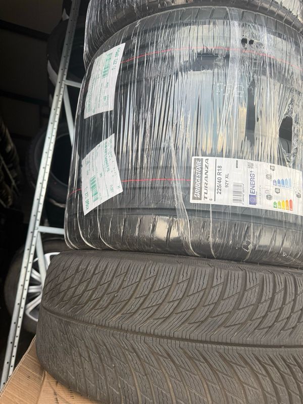 BRIDGESTONE TURANZA 6 225/40R18 92Y XL