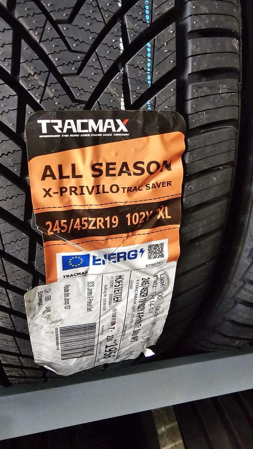 TRACMAX ALL SEASON 245/45R19 102Y XL