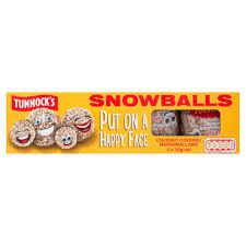 Tunnock&#39;s Snowballs Coconut Covered Marshmallows 4 x 30g (120g)