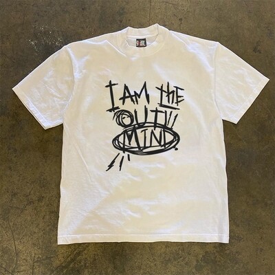 I Am An Outsider, A Niche Couple, Loose Short Sleeves