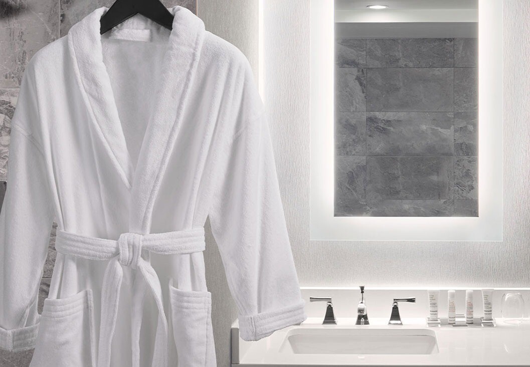 Bata Hotelera Blanca