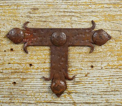 Rustic Door Hardware-"T" Strap Small-Mexican-Hand Hammered-Accents-Iron Hardware-Decorative Iron Hardware-2 PCS