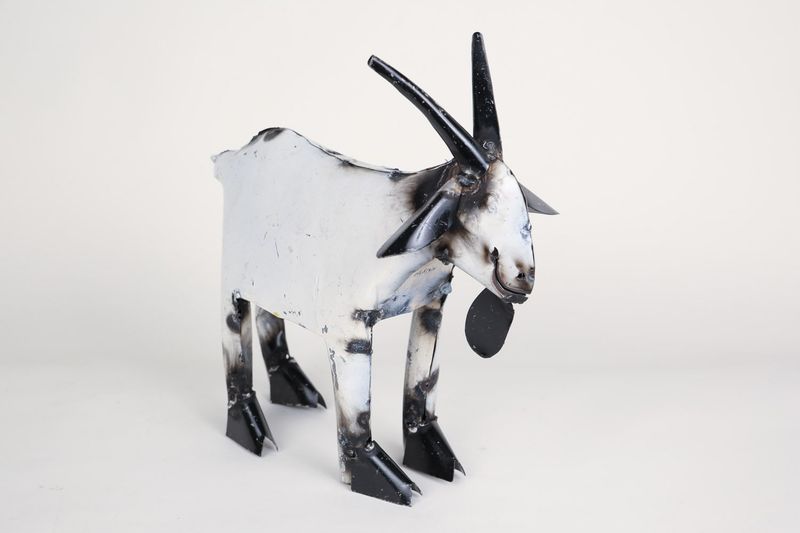 Small Metal Goat--Farmhouse-Cottage-Decor-Farm Goat-Garden-Patio-Animal-Metal-Small