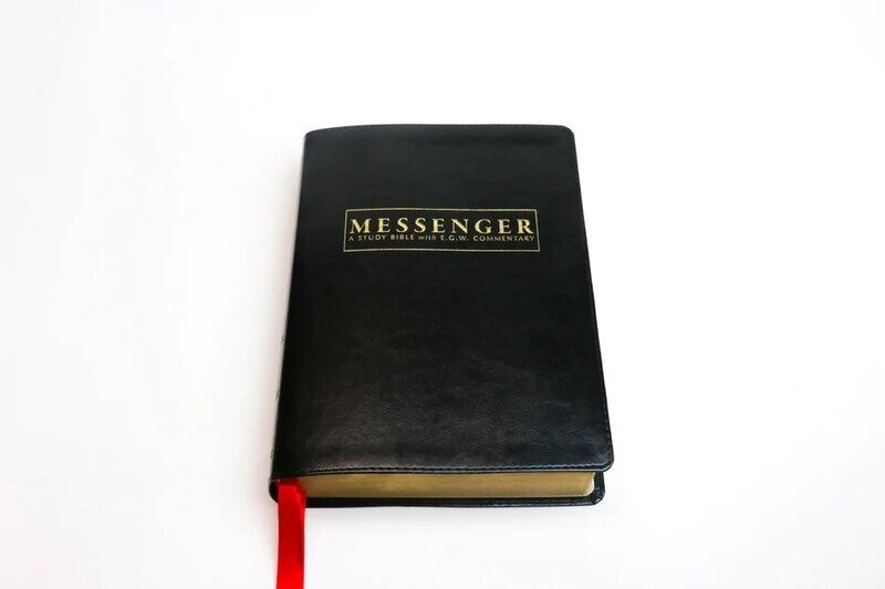 Messenger Study Bible Black NKJV (B2)
