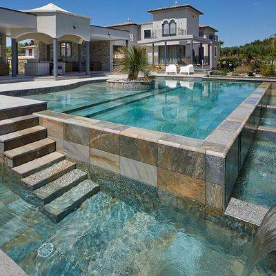 Carrelage piscine, émaux et liners