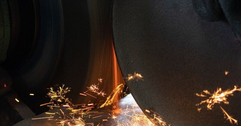 Grinding Disks & Abrasives