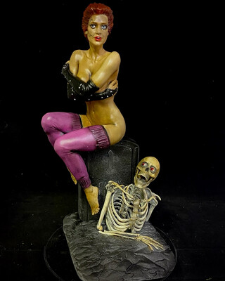 Return Of The Living Dead 1:6 Statue (NSFW)