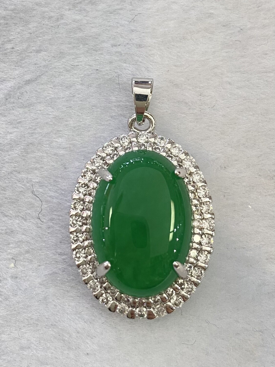 Natural Green Jade Crystal Necklace | Jade crystal, Crystal necklace,  Crystals