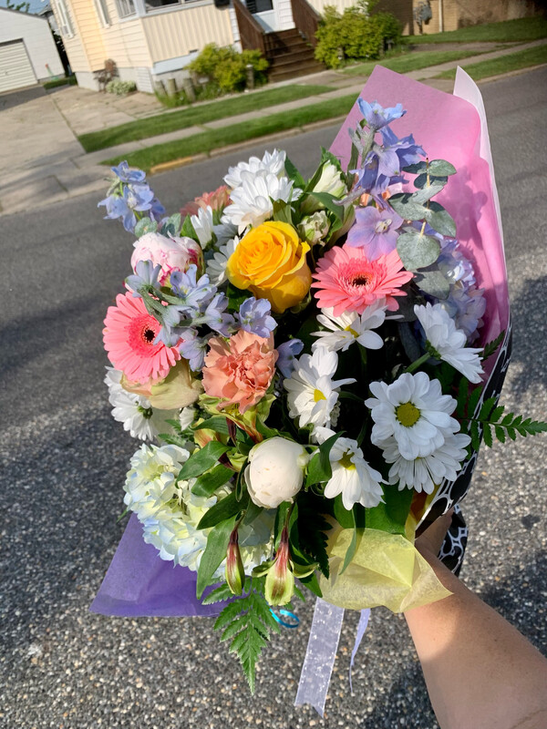 $125 Seasonal Wrapped Fresh Flower Bouquet (no vase)