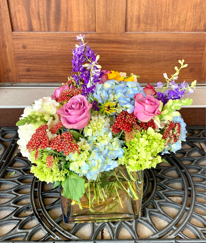 $150 Seasonal Fresh Flower Vase Arrangement