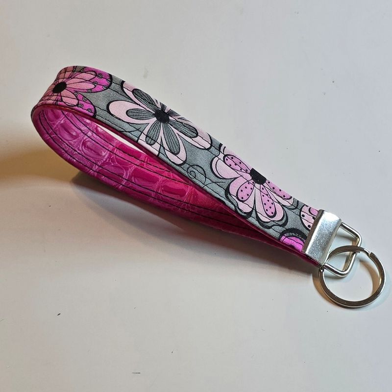Key Fob Keychain Gray Floral (2)
