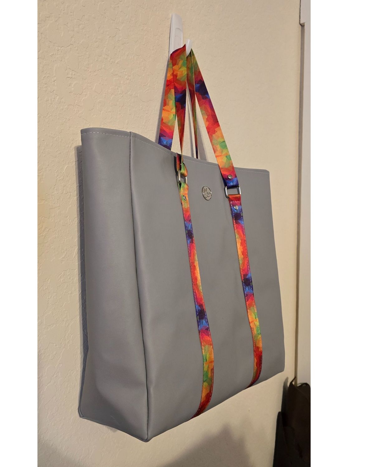 All-Inclusive Tote - Gray w Multi strap