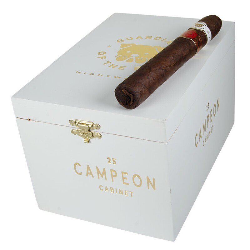 Guardian Of The Farm Night Watch Maduro Campeon 6x52