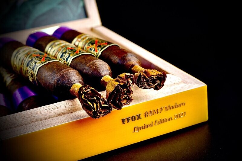 BBMF Maduro Yellow Travel Humidor