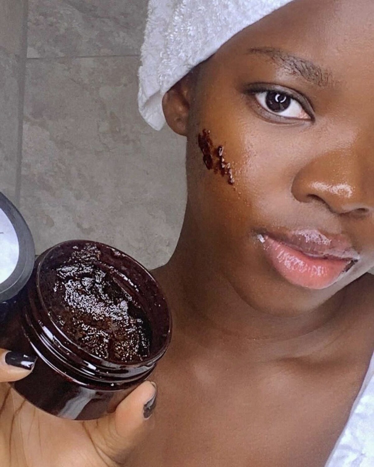 Brightening Glowbal Manuka Honey Sugar Cane Face Scrub