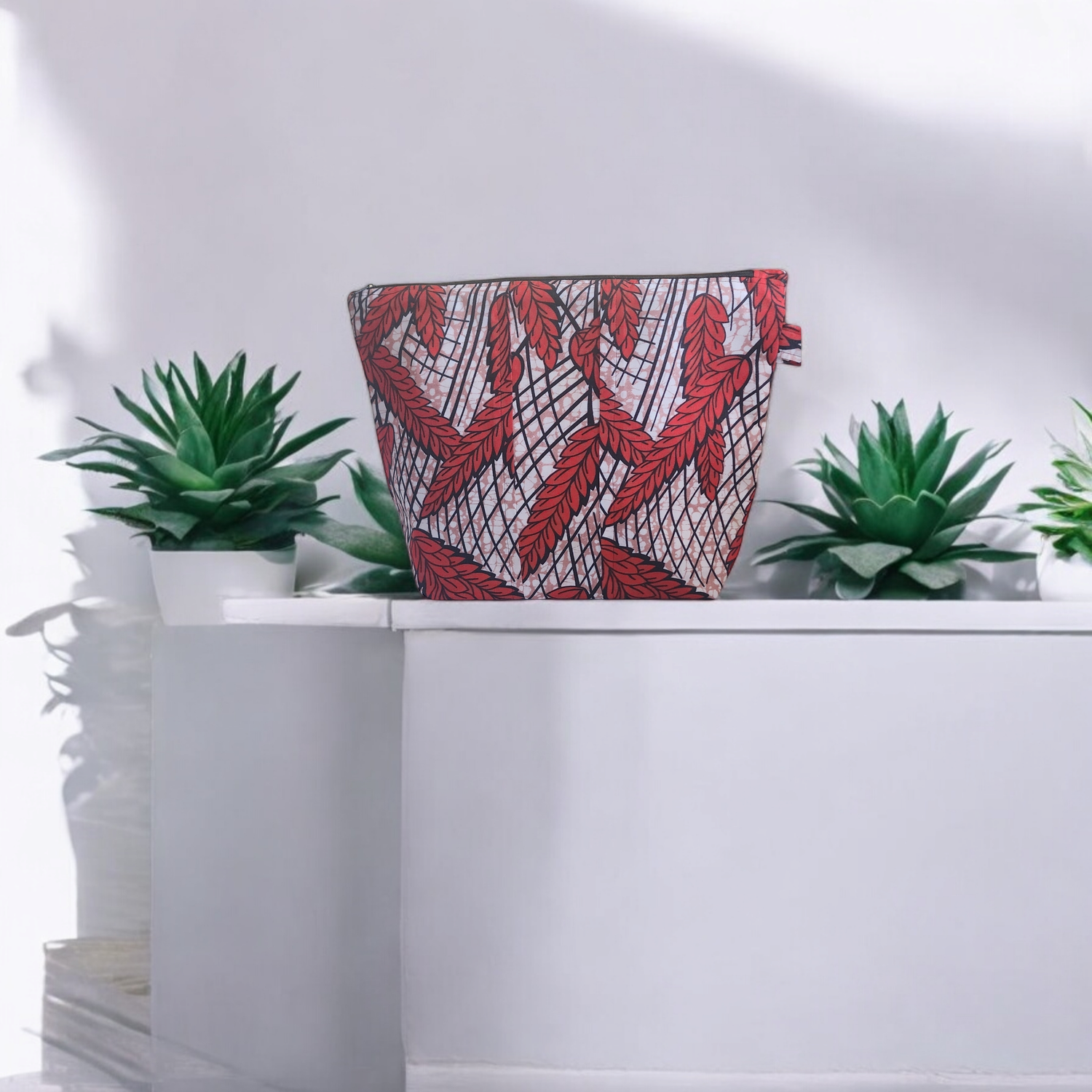Cosmetic bag 