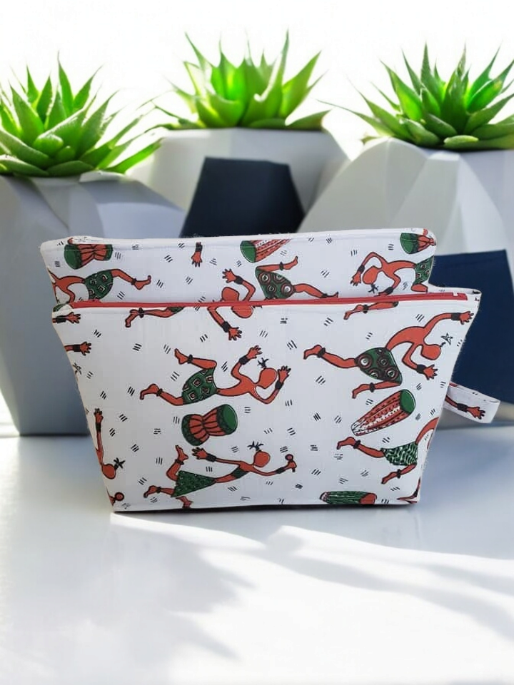 Yeirdesign makeup bag 