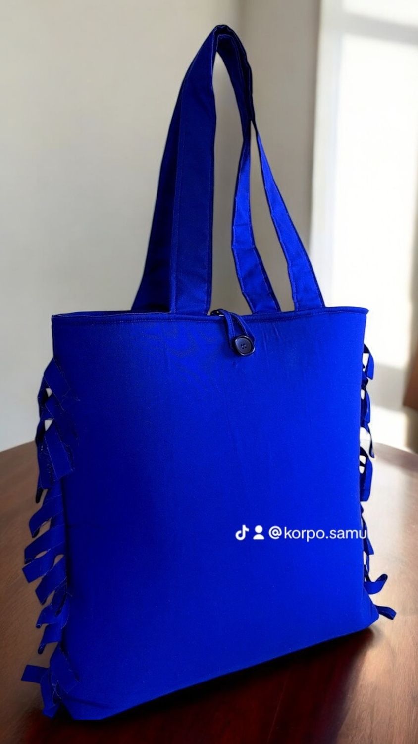 Yeirdesign blue totebag 