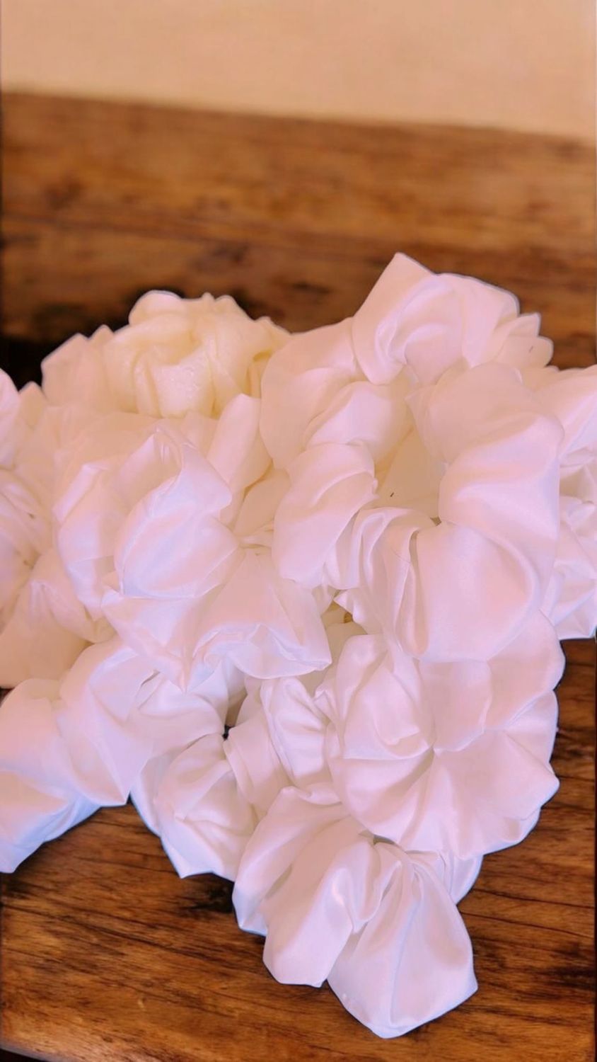 Yeirdesign beautiful handmade SCRUNCHIE 