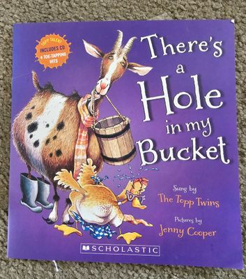 There&#39;s a hole in my bucket - Topp Twins