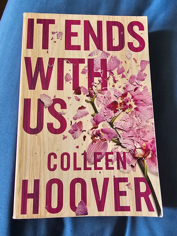 It Ends With Us - Colleen Hoover