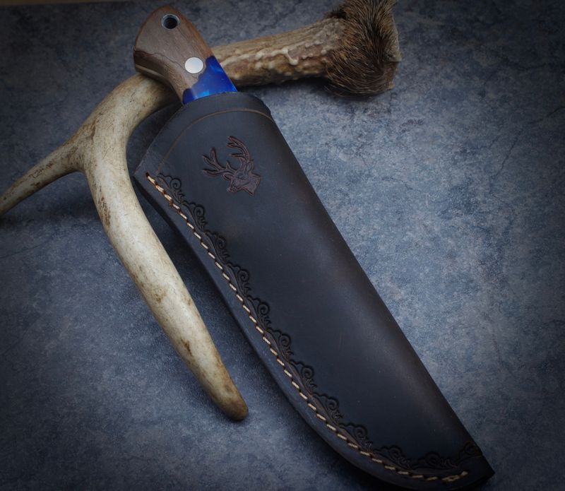 Maple/Resin Hunter