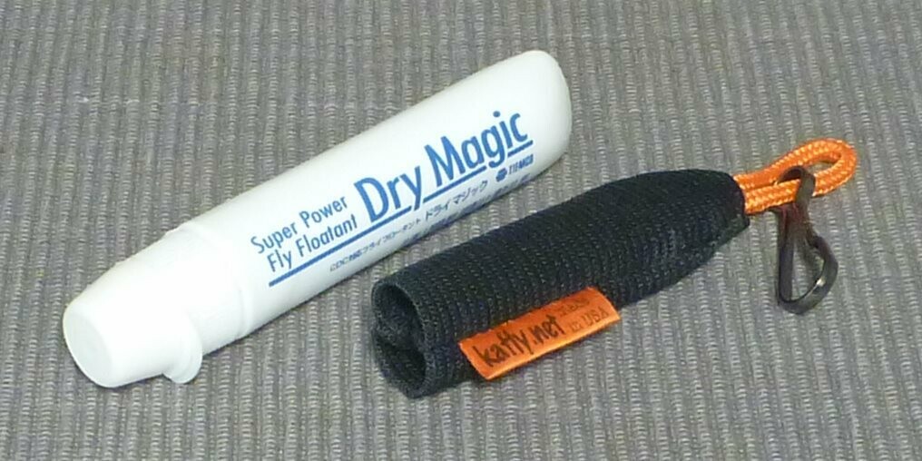 Dry Magic Holder, for Tiemco floatant