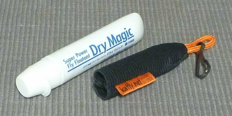 Dry Magic Holder, for Tiemco floatant