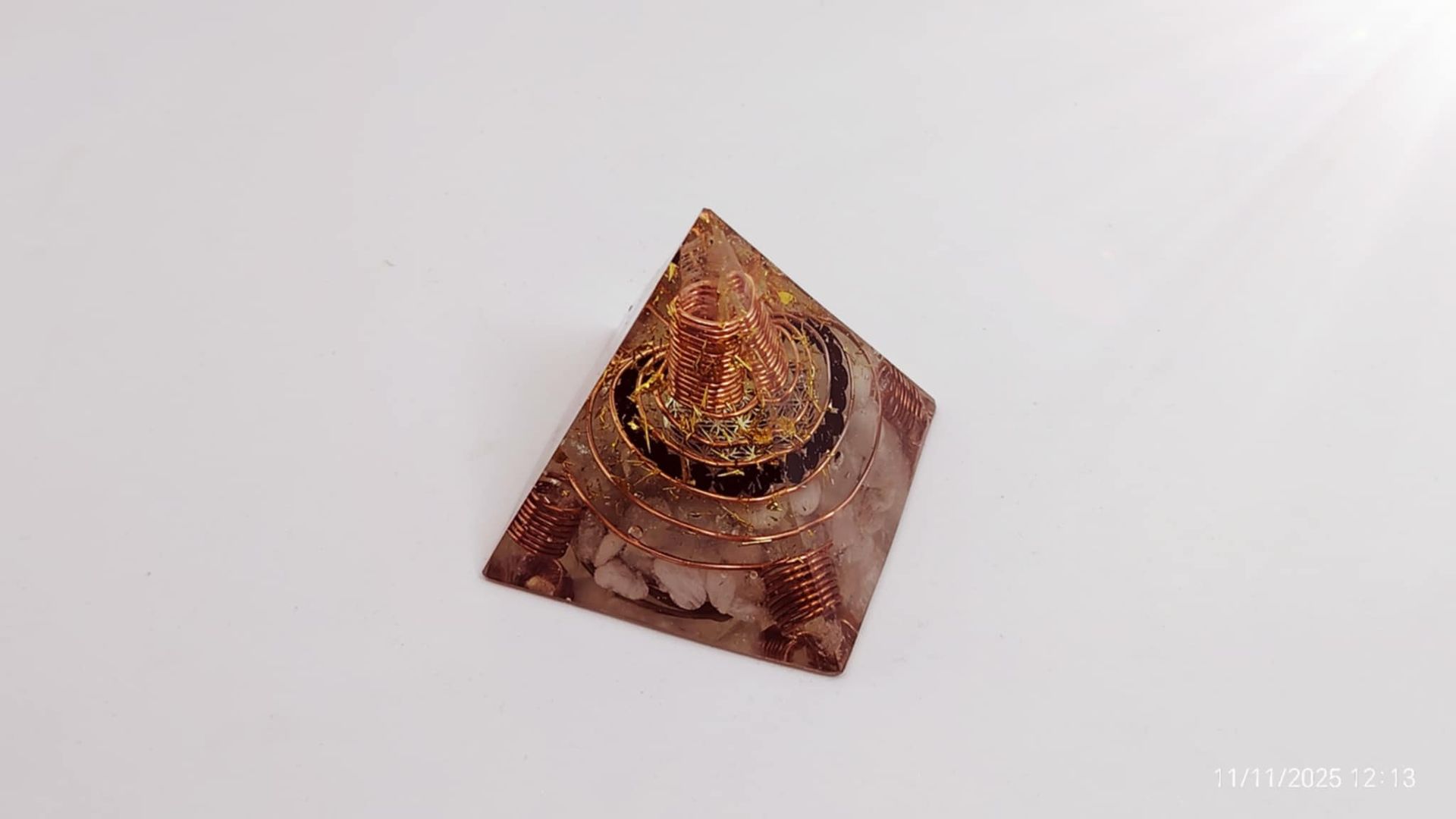 ORGONITE XL(50 m²). ARTISANALE - QUARTZ BLANC / OBSIDIENNE - Taille M