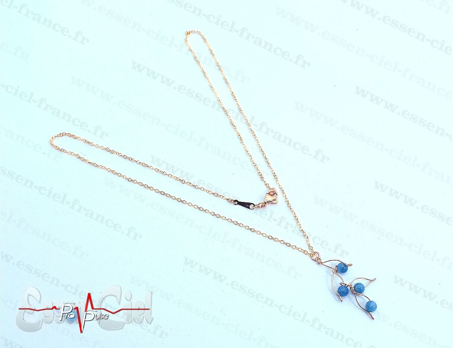 LIQUIDATION FIN DE SERIE - COLLIER FEUILLE - Plaqué Or - Aigue Marie LIQUIDATION FIN DE SERIE - COLLIER FEUILLE - Plaqué Or - Aigue Marie