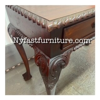TABLE, CLASSIC / ANTIQUE , EXCELLENT CONDITION