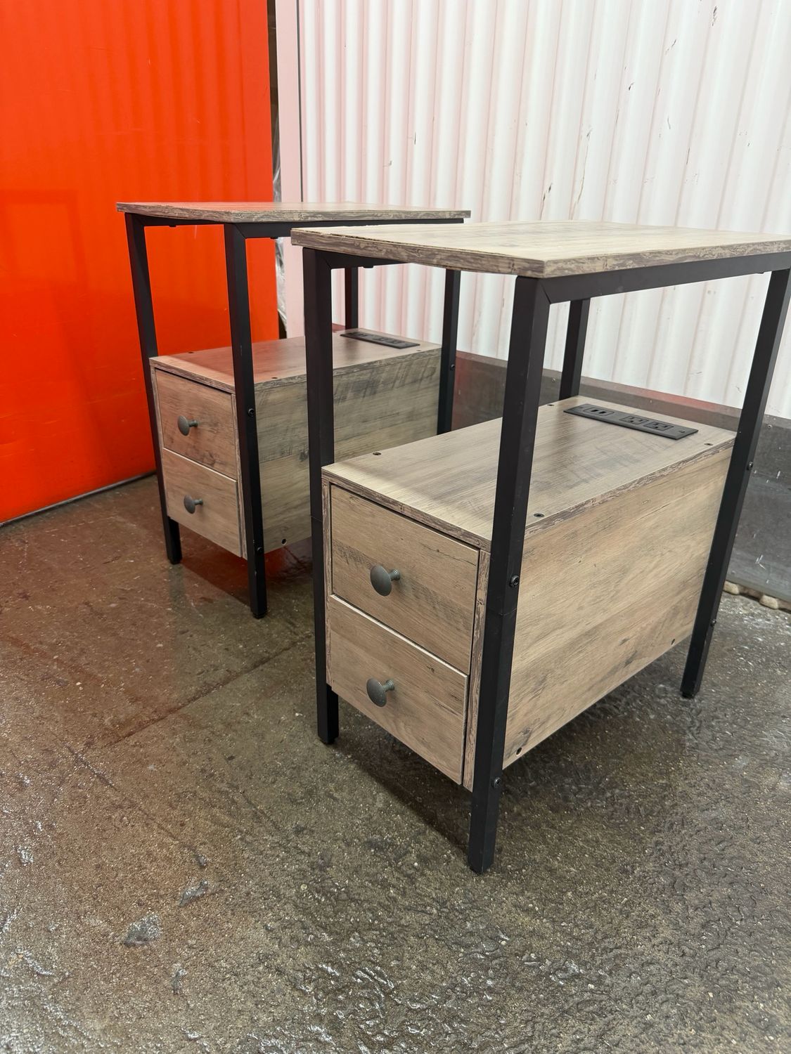 SIDE TABLE WITH ELECTRICAL OUTLET