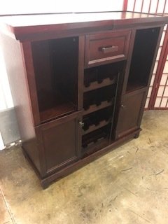 BAR WITH WINE-RACK