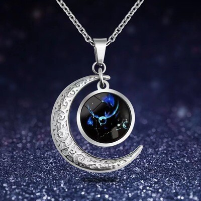 Trendy necklace featuring twelve constellations in a starry sky.