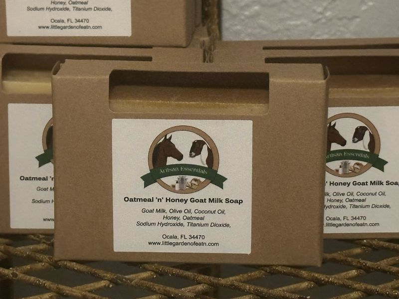 Oatmeal ‘N’ Honey Goat Milk Soap
