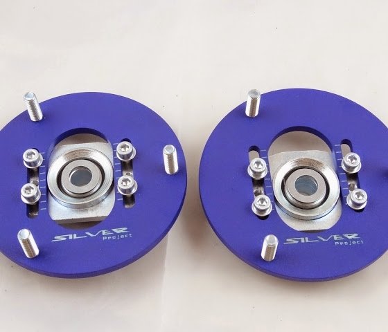 Piastre Camber Regolabili degli Ammortizzatori Anteriori:AUDI: -80 (81,85, B2) COUPE (81,85) -80 (89,89Q, 8A, B3) -CABRIO (8G7, B4) COUPE (89,8B) -80 (8C, B4) -80 AVANT (8C, B4) -90 (81,85, B2) -90