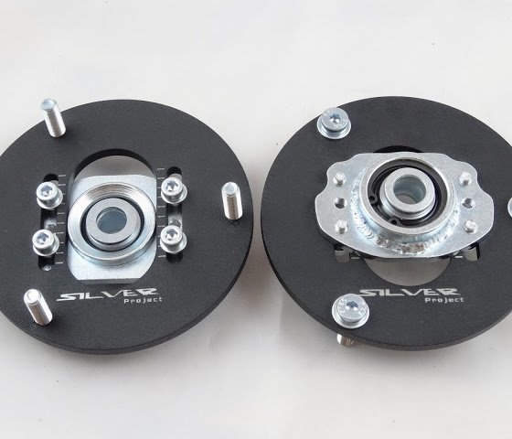Piastre Camber Regolabili degli Ammortizzatori Anteriori:AUDI: -80 (81,85, B2) COUPE (81,85) -80 (89,89Q, 8A, B3) -CABRIO (8G7, B4) COUPE (89,8B) -80 (8C, B4) -80 AVANT (8C, B4) -90 (81,85, B2) -90