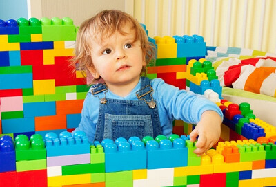 Наборы с кубиками как инструмент обучения дошкольников. Готовые решения и методики