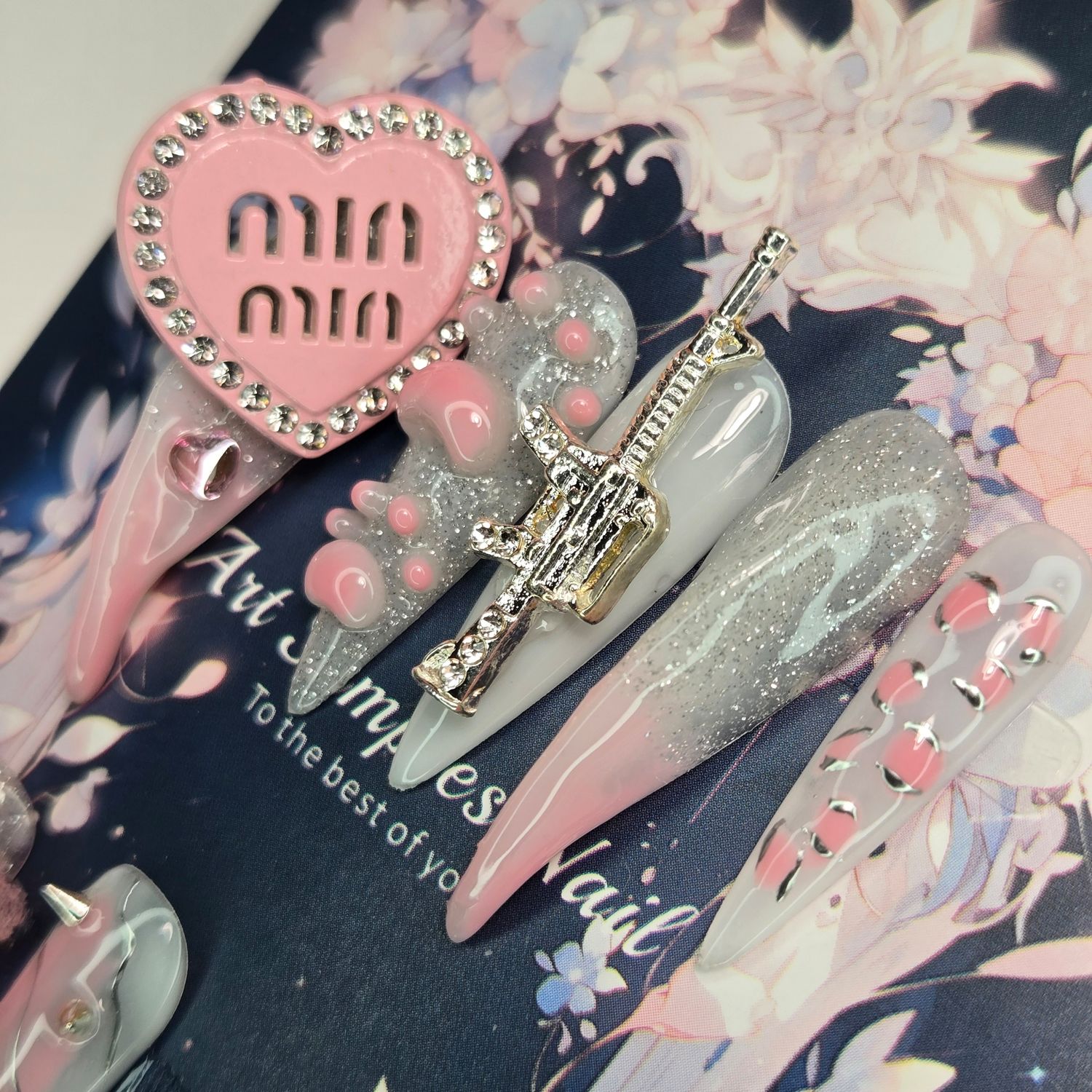 Dragon Claw-Inspired Press-On Nails with Spikes &amp; 3D Charms - S