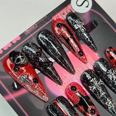 Gothic Red and Black Press-On Nails w/Skull and Cross Charms - S