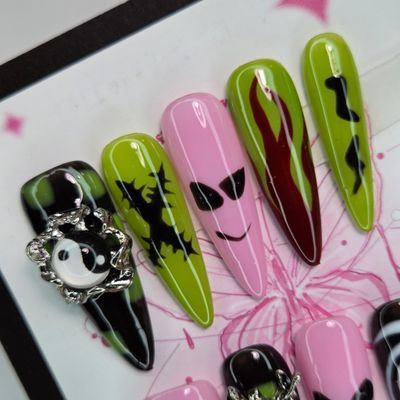 3cm Playful Yin-Yang and Alien-Inspired Press-On Nails - S