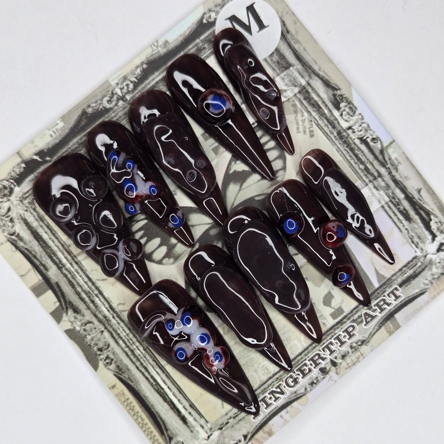 3cm Dark and Mysterious Press-On Nails with Sculpted Eyeballs - M