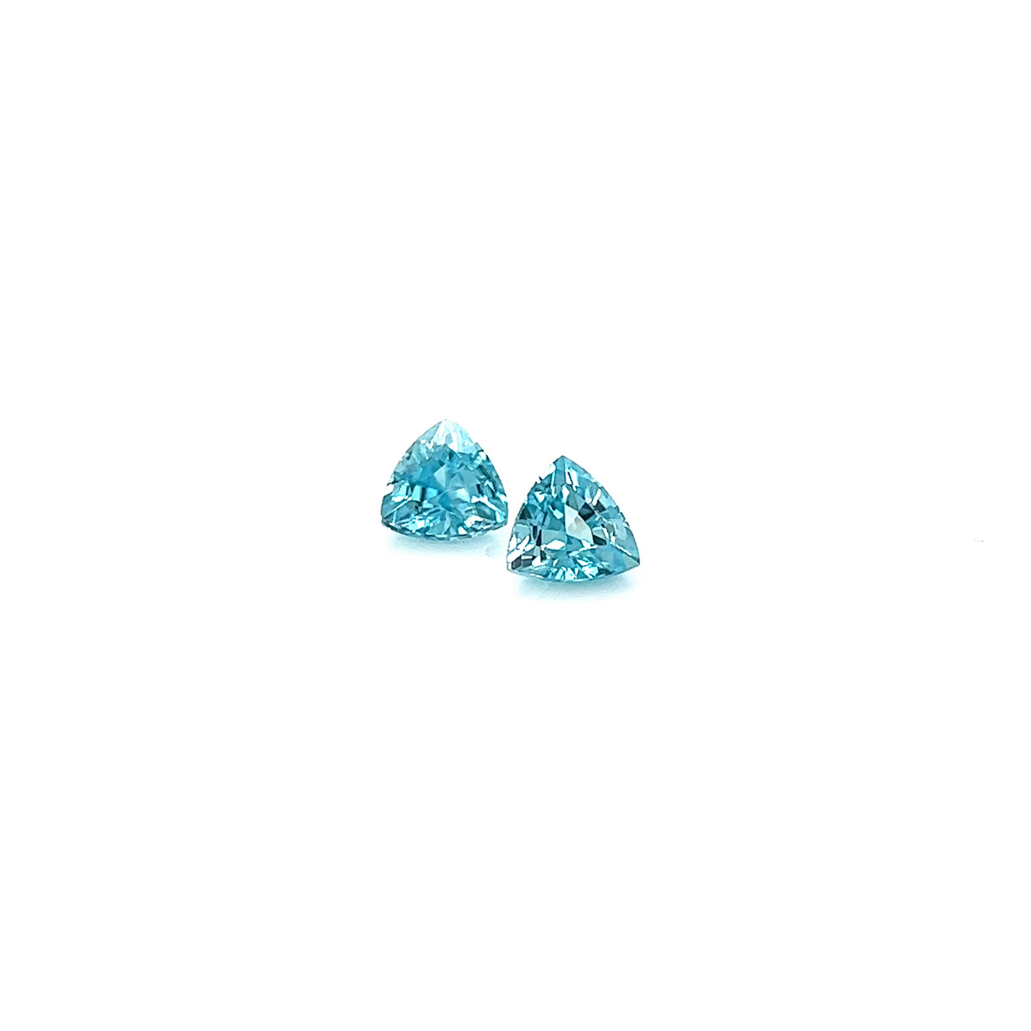 2.89 ct./2	Zircon blue trillion/ Циркон голубой триллион пара (арт. 0237)
