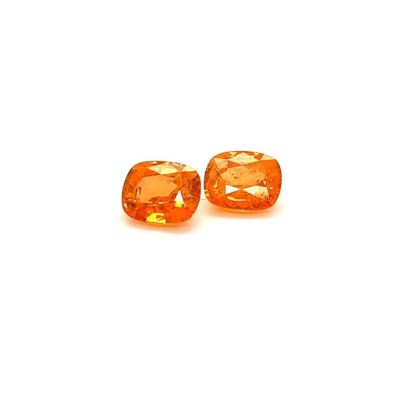 5.78 ct./2	Orange garnet cushion/ Гранат оранж кушон пара (арт. 0153)