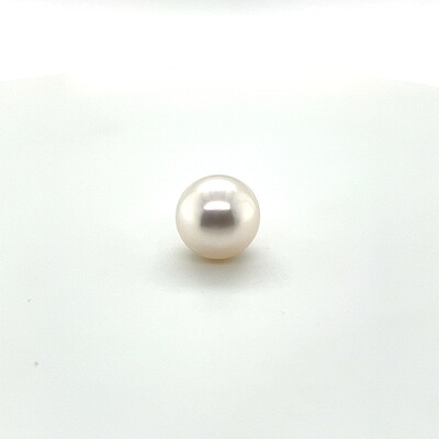 8.41 ct.Жемчуг культивированный Южных морей серебристо белый/ Cultured South sea pearl silver white (арт. 0364)