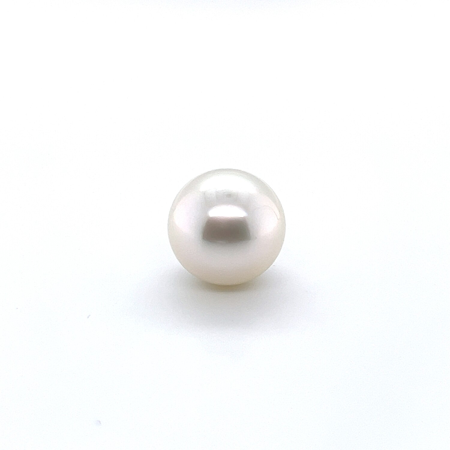 18.11 ct. Жемчуг культивированный Южных морей серебристо белый/ Cultured South sea gold pearl silver white (арт. 0362)