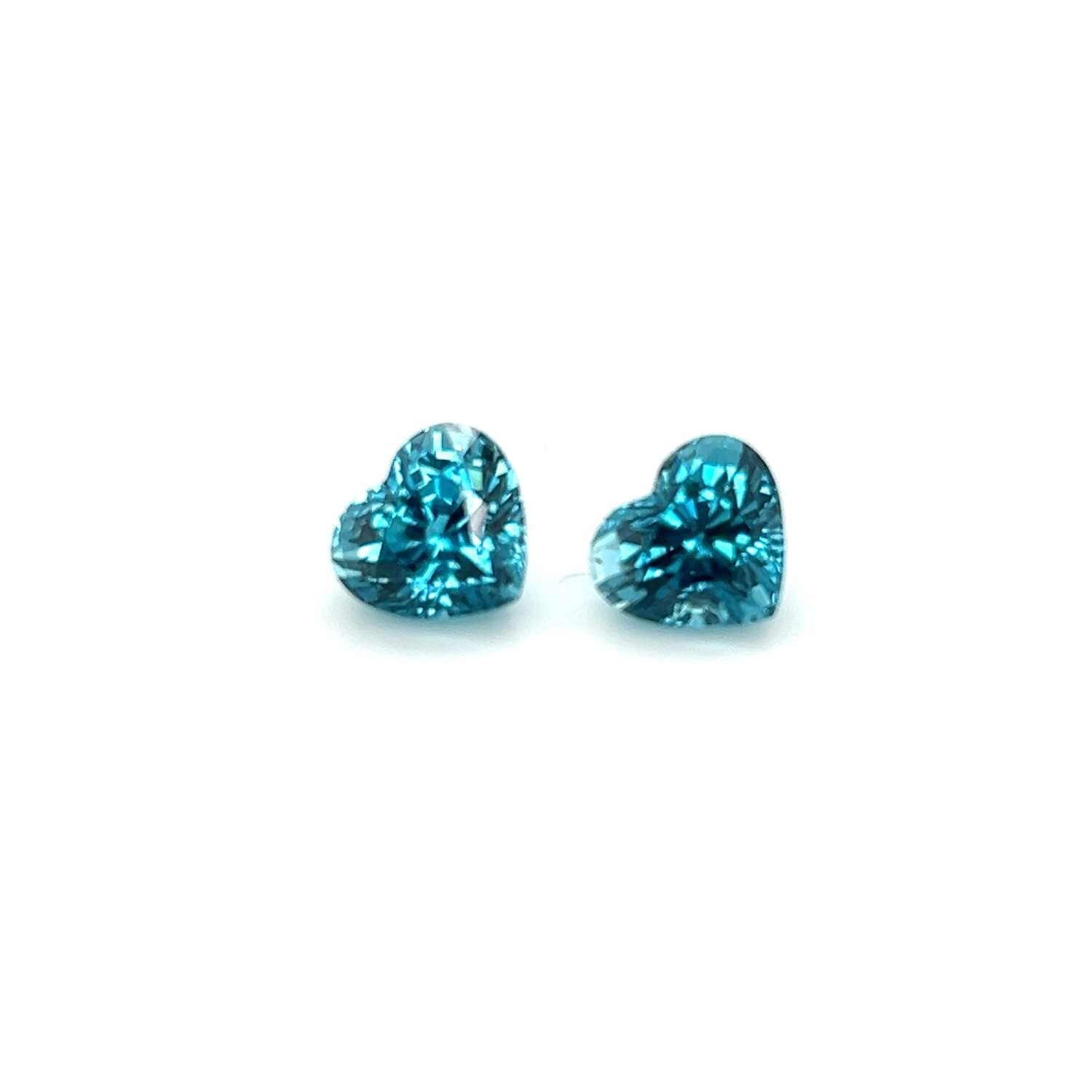 6.96 ct./2 Циркон природный голубой сердце/ Natural blue zircon heart (арт. 0399)