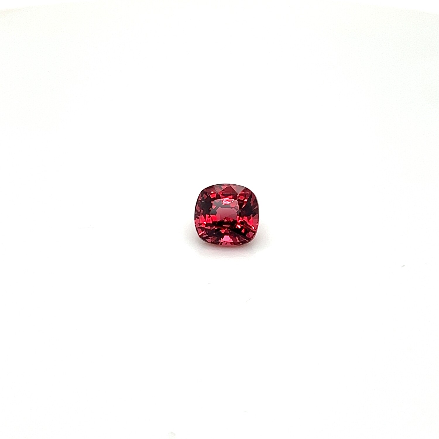 1.87 ct.	Spinel cusion/ Шпинель кушон (арт. 0014)