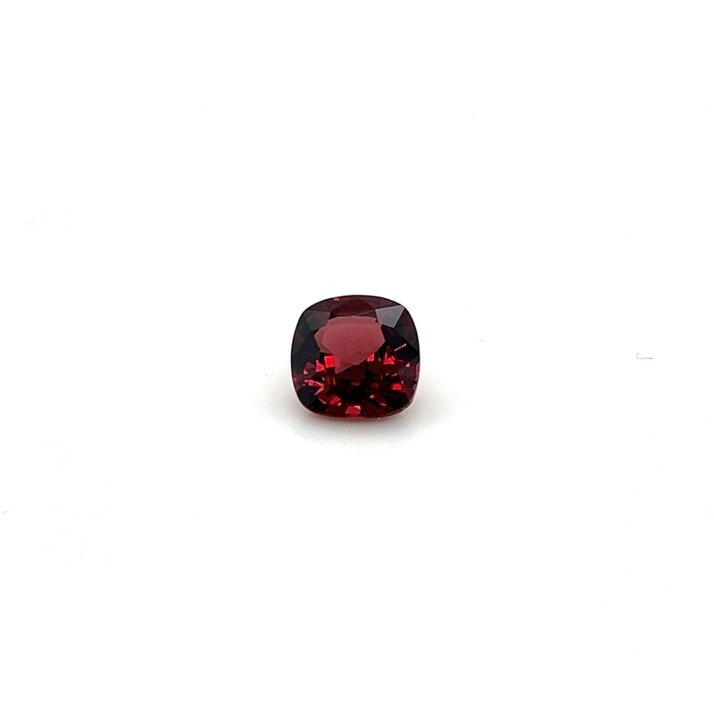 2.87 ct.	Spinel cushion/ Шпинель кушон (арт. 0005)